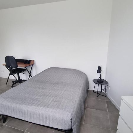 Appartement T2 37M2 Proche Ker Lann Parc Expo Aeroport à Lassy Extérieur photo